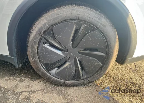 2026 Tesla Model Y from USA, damaged, VIN 7SAYGDEE0TA388105